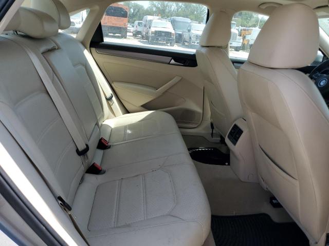 1VWBS7A32EC072647 - 2014 VOLKSWAGEN PASSAT SE SILVER photo 10