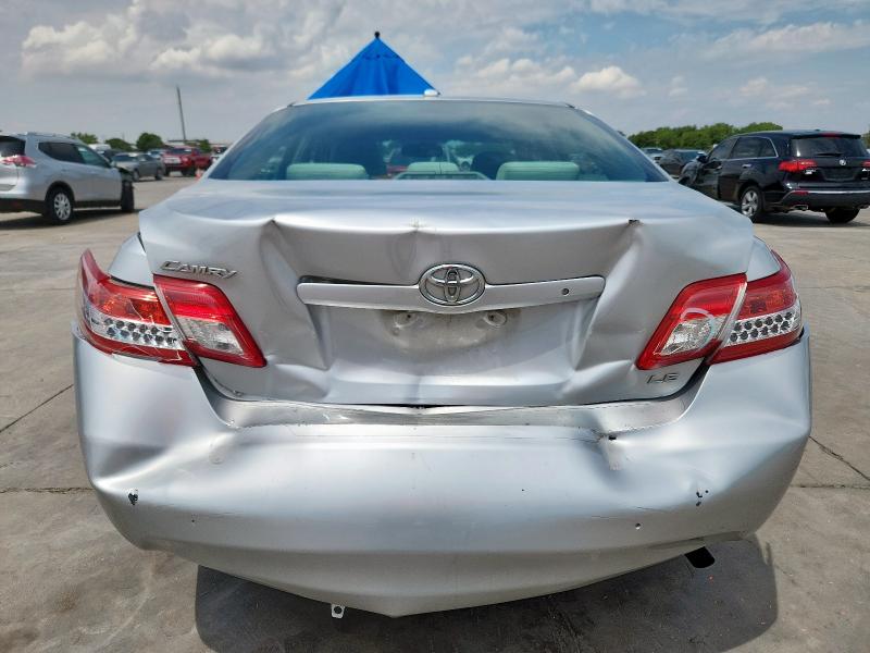 4T1BF3EK1AU034358 - 2010 TOYOTA CAMRY BASE SILVER photo 6