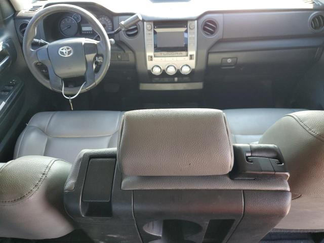 5TFRU5F14EX030805 - 2014 TOYOTA TUNDRA DOUBLE CAB SR/SR5 SILVER photo 8