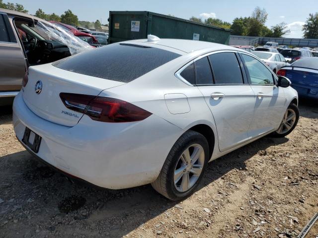 W04GL6SX6J1108910 - 2018 BUICK REGAL PREFERRED WHITE photo 3