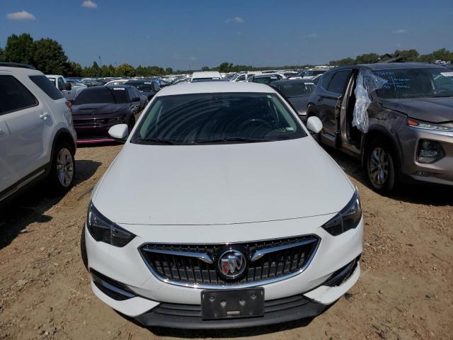 W04GL6SX6J1108910 - 2018 BUICK REGAL PREFERRED WHITE photo 5