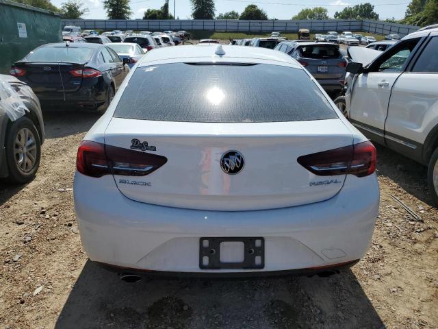 W04GL6SX6J1108910 - 2018 BUICK REGAL PREFERRED WHITE photo 6