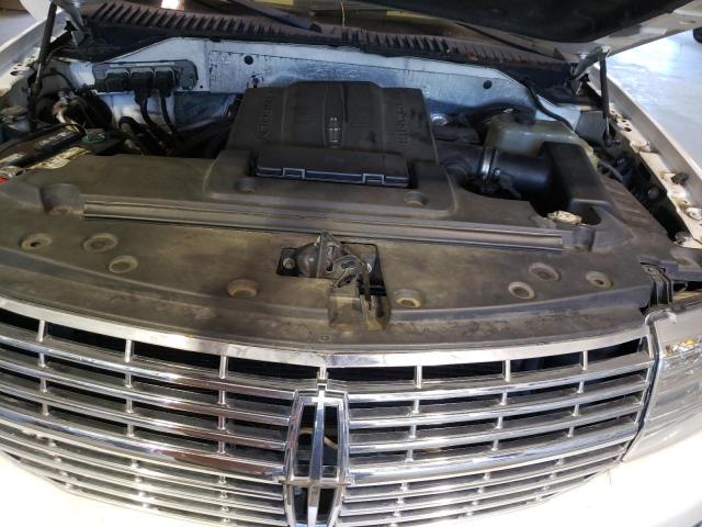 5LMFU28559LJ01016 - 2009 LINCOLN NAVIGATOR 白色 照片 12