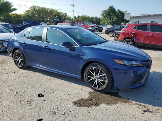 4T1G11AK0RU244671 - 2024 TOYOTA CAMRY SE NIGHT SHADE BLUE photo 4