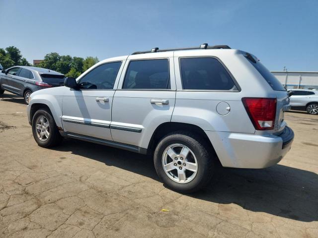 1J8GR48K27C502690 - 2007 JEEP GRAND CHER LAREDO SILVER photo 2
