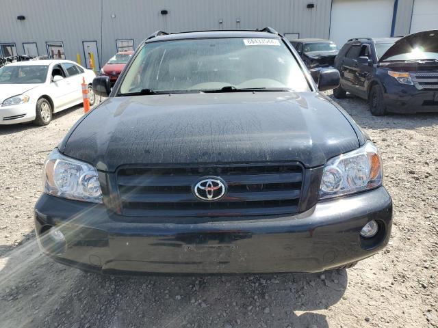 JTEHD21A550033699 - 2005 TOYOTA HIGHLANDER BLACK photo 5