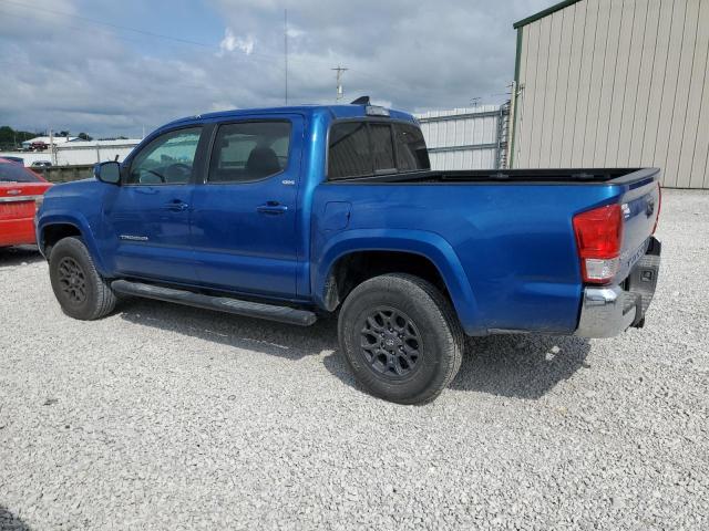 3TMCZ5AN9HM094057 - 2017 TOYOTA TACOMA DOUBLE CAB Blau Foto 2