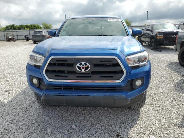 3TMCZ5AN9HM094057 - 2017 TOYOTA TACOMA DOUBLE CAB Blau Foto 5
