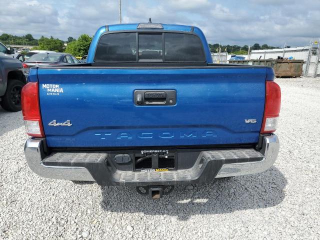 3TMCZ5AN9HM094057 - 2017 TOYOTA TACOMA DOUBLE CAB Blau Foto 6