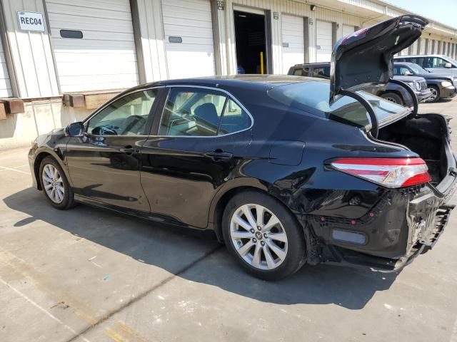 4T1B11HKXJU585547 - 2018 TOYOTA CAMRY L BLACK photo 2