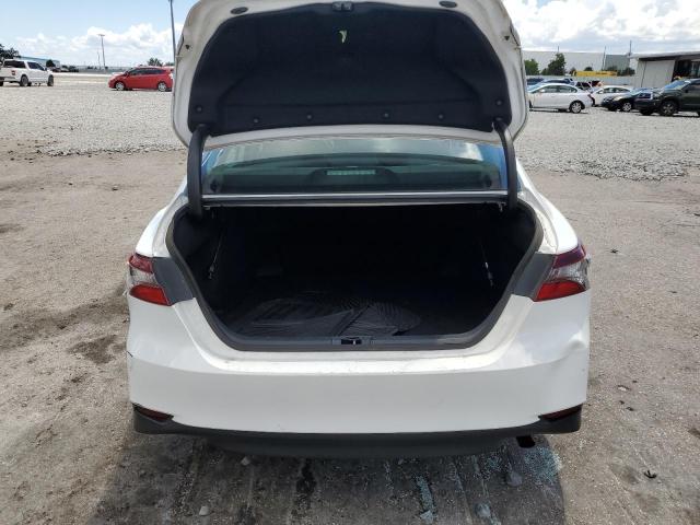 4T1C11AK4MU576068 - 2021 TOYOTA CAMRY LE WHITE photo 6