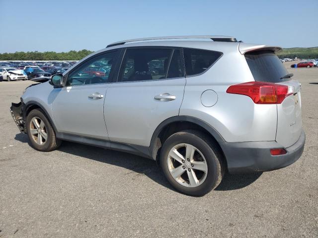 2T3WFREVXDW045644 - 2013 TOYOTA RAV4 XLE 银色 照片 2