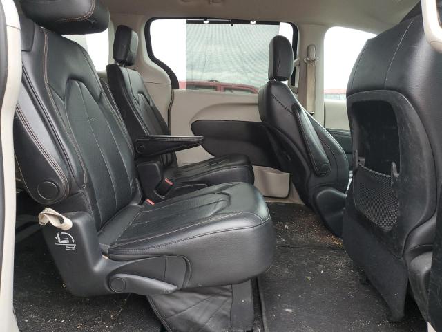 2C4RC1BG7KR561173 - 2019 CHRYSLER PACIFICA TOURING L BLACK photo 11