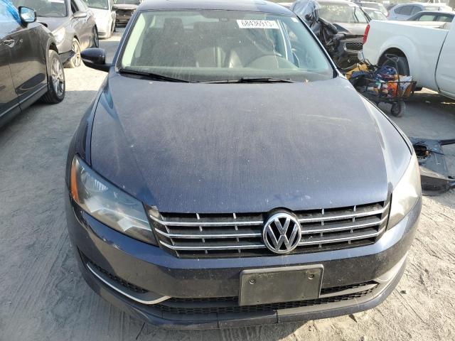 1VWBN7A33DC023690 - 2013 VOLKSWAGEN PASSAT SE BLUE photo 5