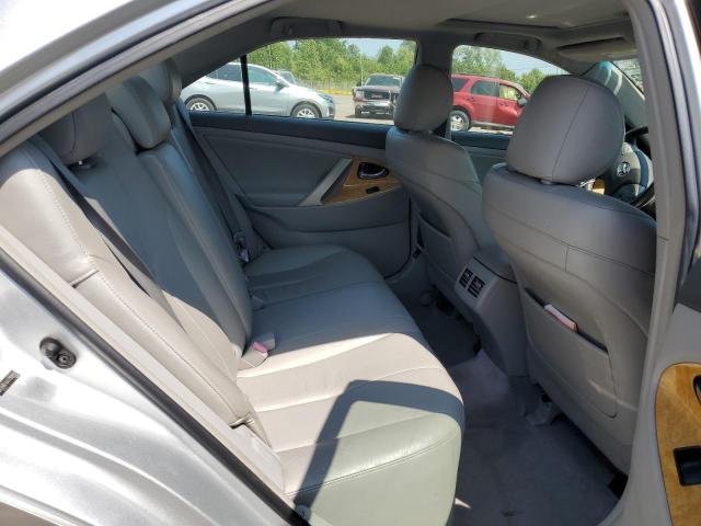 JTNBK46K473020551 - 2007 TOYOTA CAMRY LE Gümüş foto 10