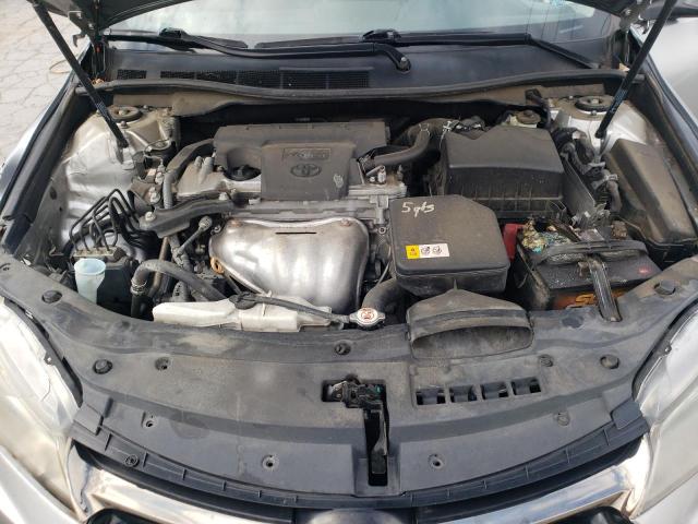 4T1BF1FK1HU389852 - 2017 TOYOTA CAMRY LE SILVER photo 11