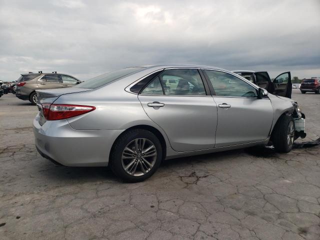 4T1BF1FK1HU389852 - 2017 TOYOTA CAMRY LE SILVER photo 3
