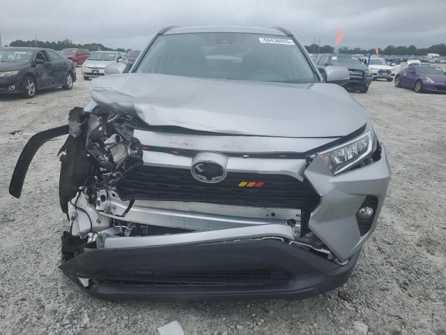 2T3P1RFV3MW195693 - 2021 TOYOTA RAV4 XLE SILVER photo 5