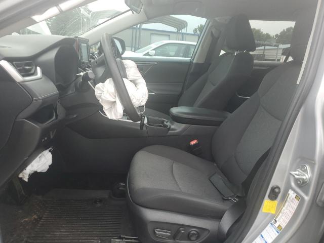 2T3P1RFV3MW195693 - 2021 TOYOTA RAV4 XLE SILVER photo 7