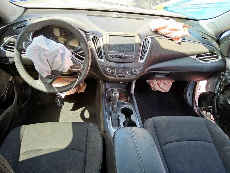 1G1ZD5ST8JF228402 - 2018 CHEVROLET MALIBU LT 白色 照片 8