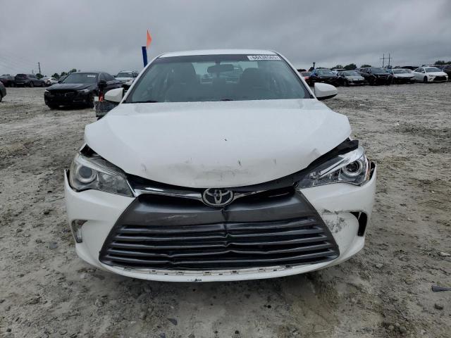 4T1BF1FK7FU044712 - 2015 TOYOTA CAMRY LE WHITE photo 5