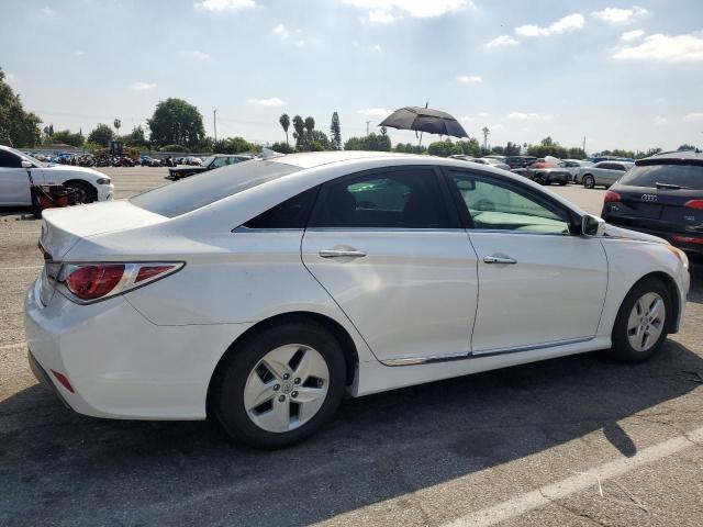 KMHEC4A47CA057831 - 2012 HYUNDAI SONATA HYBRID WHITE photo 3