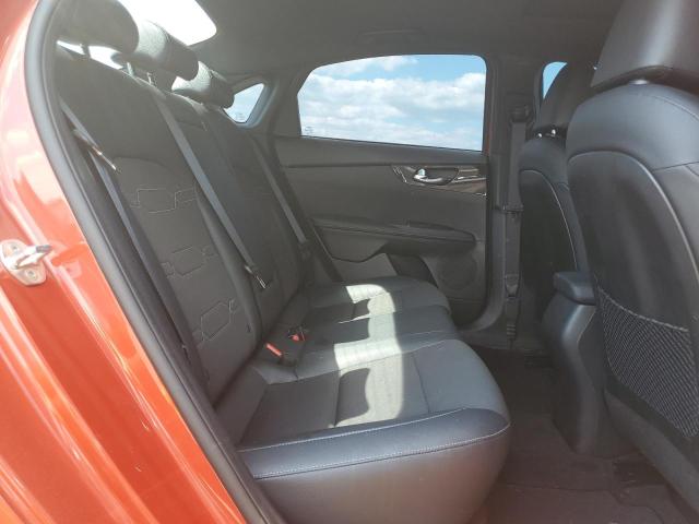 3KPF54AD2NE489374 - 2022 KIA FORTE GT LINE ORANGE photo 10