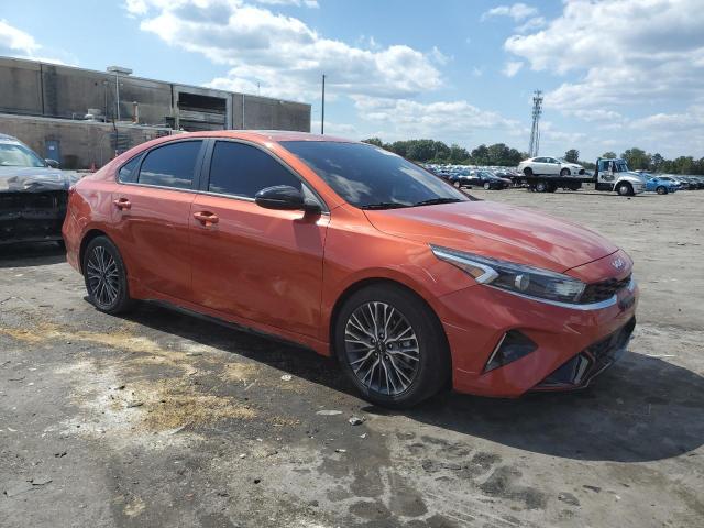 3KPF54AD2NE489374 - 2022 KIA FORTE GT LINE ORANGE photo 4