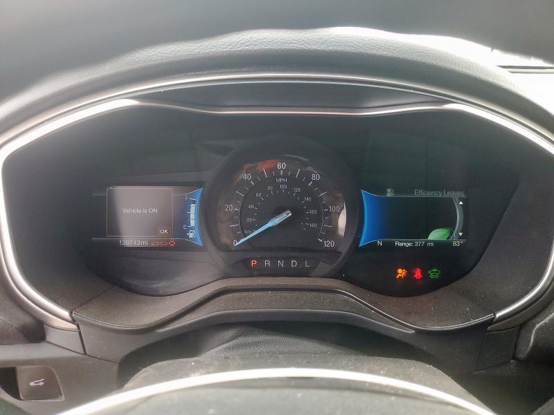 3FA6P0LU0KR225287 - 2019 FORD FUSION SE 白色 照片 9