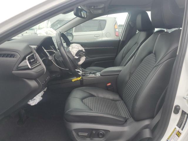 4T1T11BK9MU029747 - 2021 TOYOTA CAMRY SE WHITE photo 7