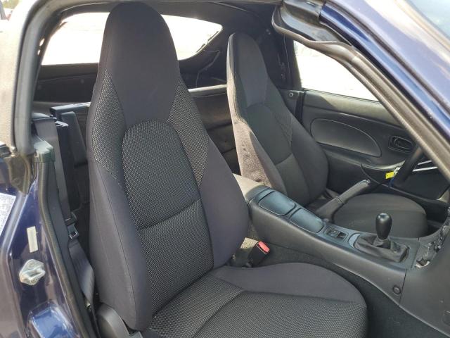 JM1NB353720222915 - 2002 MAZDA MX-5 MIATA BASE BLUE photo 10