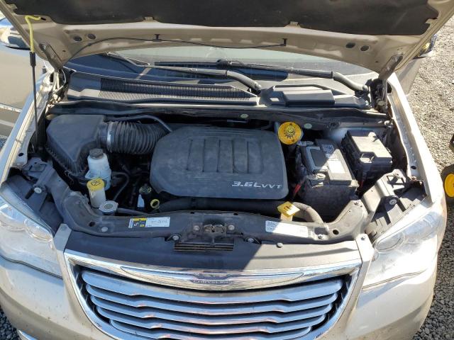 2C4RC1CG6GR264000 - 2016 CHRYSLER TOWN & COU TOURING L GOLD photo 12