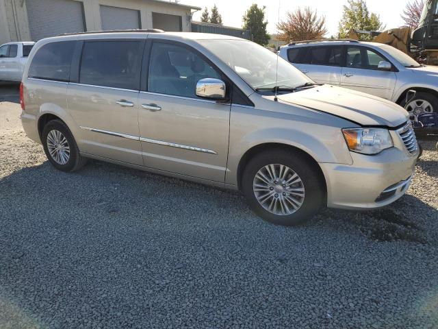 2C4RC1CG6GR264000 - 2016 CHRYSLER TOWN & COU TOURING L GOLD photo 4