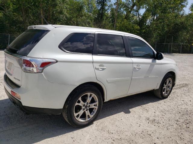 JA4AZ3A32EZ006643 - 2014 MITSUBISHI OUTLANDER SE WHITE photo 3