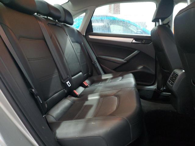 1VWBN7A34DC070727 - 2013 VOLKSWAGEN PASSAT SE 银色 照片 10