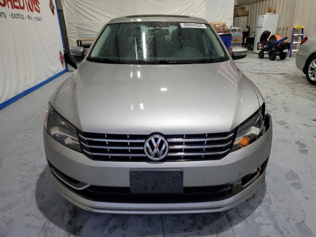 1VWBN7A34DC070727 - 2013 VOLKSWAGEN PASSAT SE 银色 照片 5