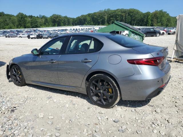 ZARFANAN6L7629455 - 2020 ALFA ROMEO GIULIA GRAY photo 2