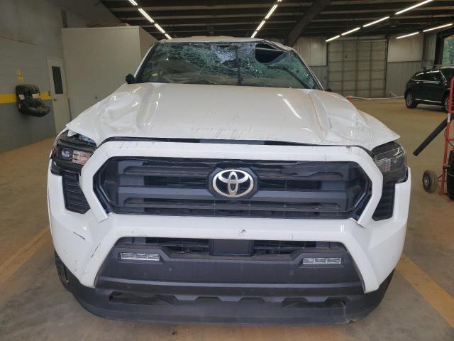 3TYLB5JN4RT023262 - 2024 TOYOTA TACOMA DOUBLE CAB WHITE photo 10