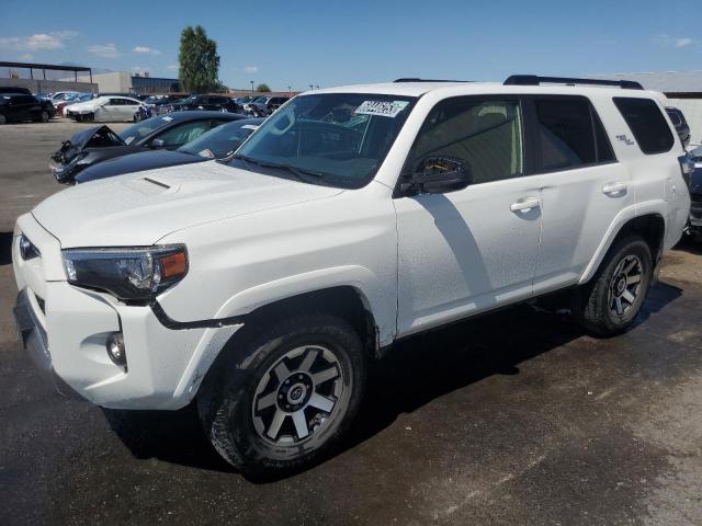 JTEPU5JR3P6093807 - 2023 TOYOTA 4RUNNER SE WHITE photo 1