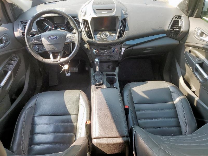 1FMCU0J9XHUD11935 - 2017 FORD ESCAPE TITANIUM WHITE photo 8