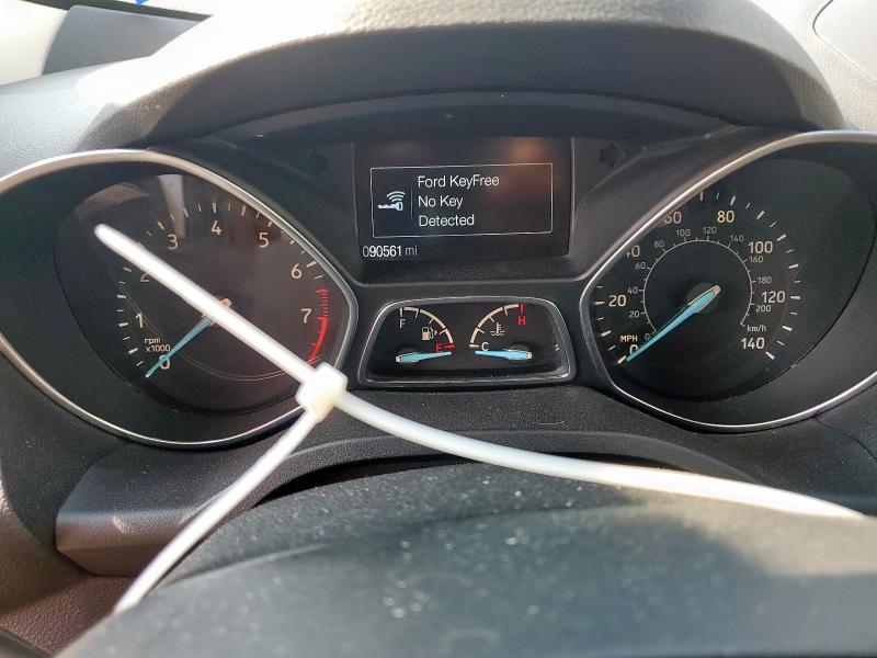 1FMCU0J9XHUD11935 - 2017 FORD ESCAPE TITANIUM WHITE photo 9