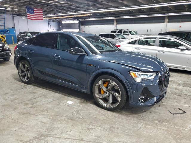 WA13CBGE1NB036318 - 2022 AUDI E-TRON SPORTBACK PRESTIGE BLUE photo 4