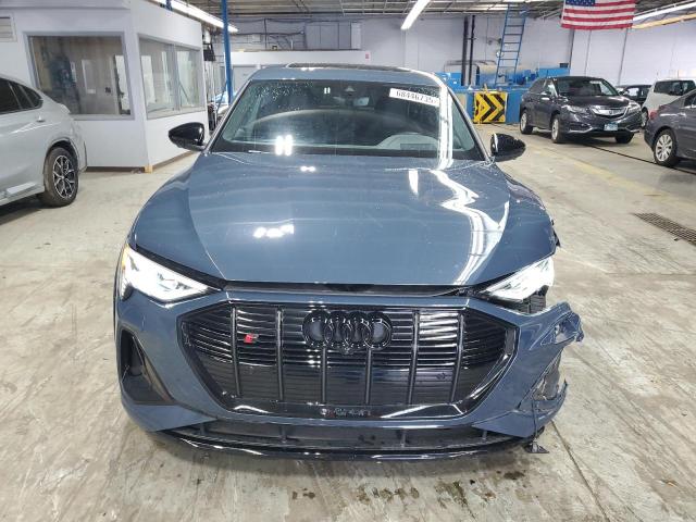 WA13CBGE1NB036318 - 2022 AUDI E-TRON SPORTBACK PRESTIGE BLUE photo 5