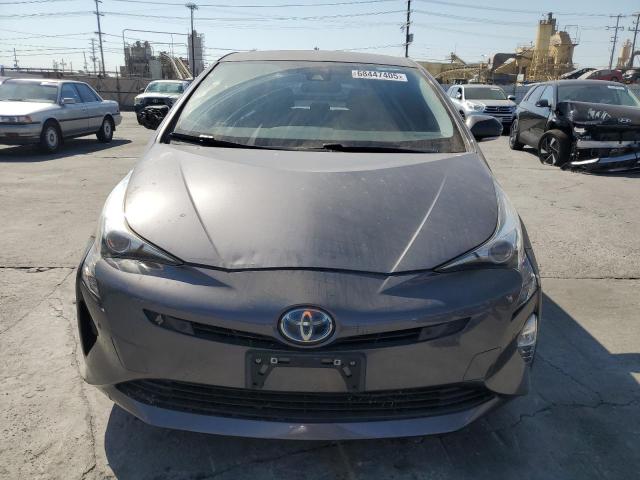 JTDKARFU8H3544180 - 2017 TOYOTA PRIUS GRAY photo 5
