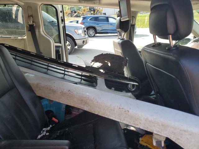 2C4RC1CG4FR509942 - 2015 CHRYSLER TOWN & COU TOURING L WHITE photo 11