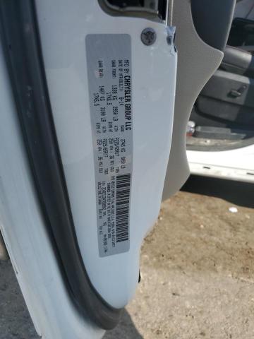 2C4RC1CG4FR509942 - 2015 CHRYSLER TOWN & COU TOURING L WHITE photo 13