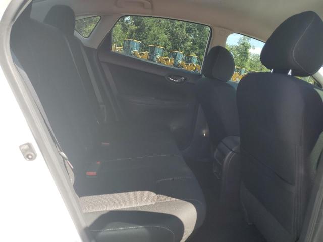 3N1AB7AP6JY309663 - 2018 NISSAN SENTRA S 白色 照片 10