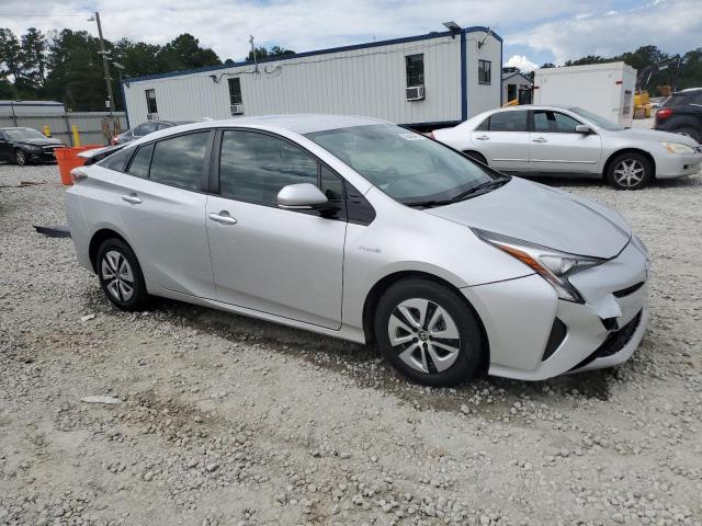 JTDKARFU4G3506718 - 2016 TOYOTA PRIUS 银色 照片 4