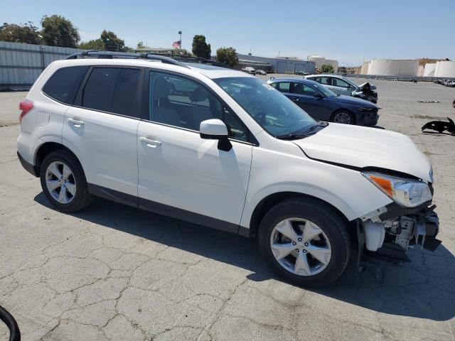 JF2SJADC1GH506854 - 2016 SUBARU FORESTER 2.5I PREMIUM WHITE photo 4