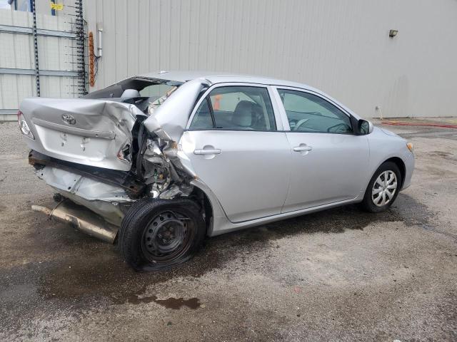 2T1BU4EE6AC284394 - 2010 TOYOTA COROLLA BASE SILVER photo 3